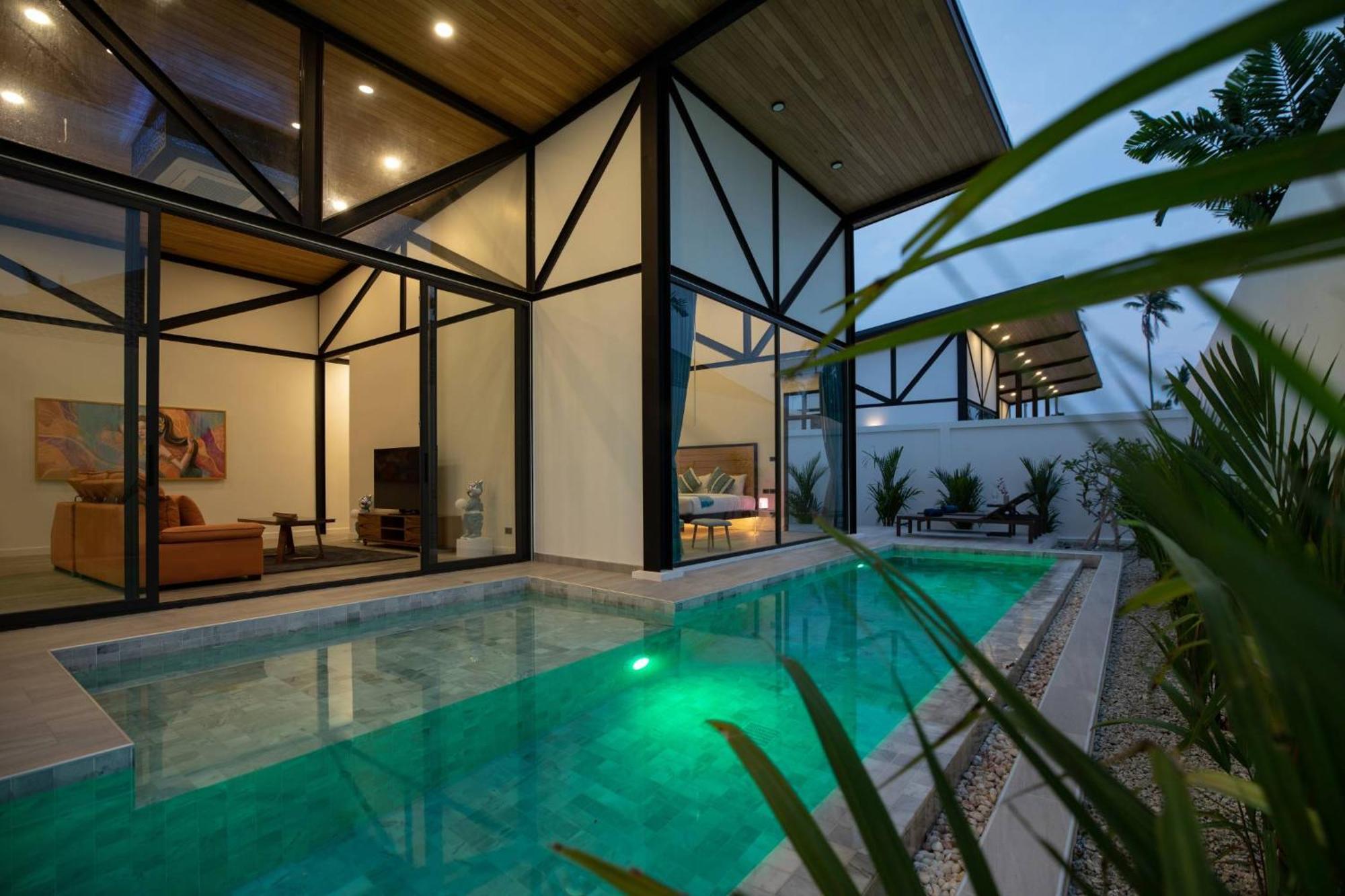 Trendy & New 19M Oxygen Pool Villa Sunset Garden 10 In Rawai Ban Saiyuan Exterior foto