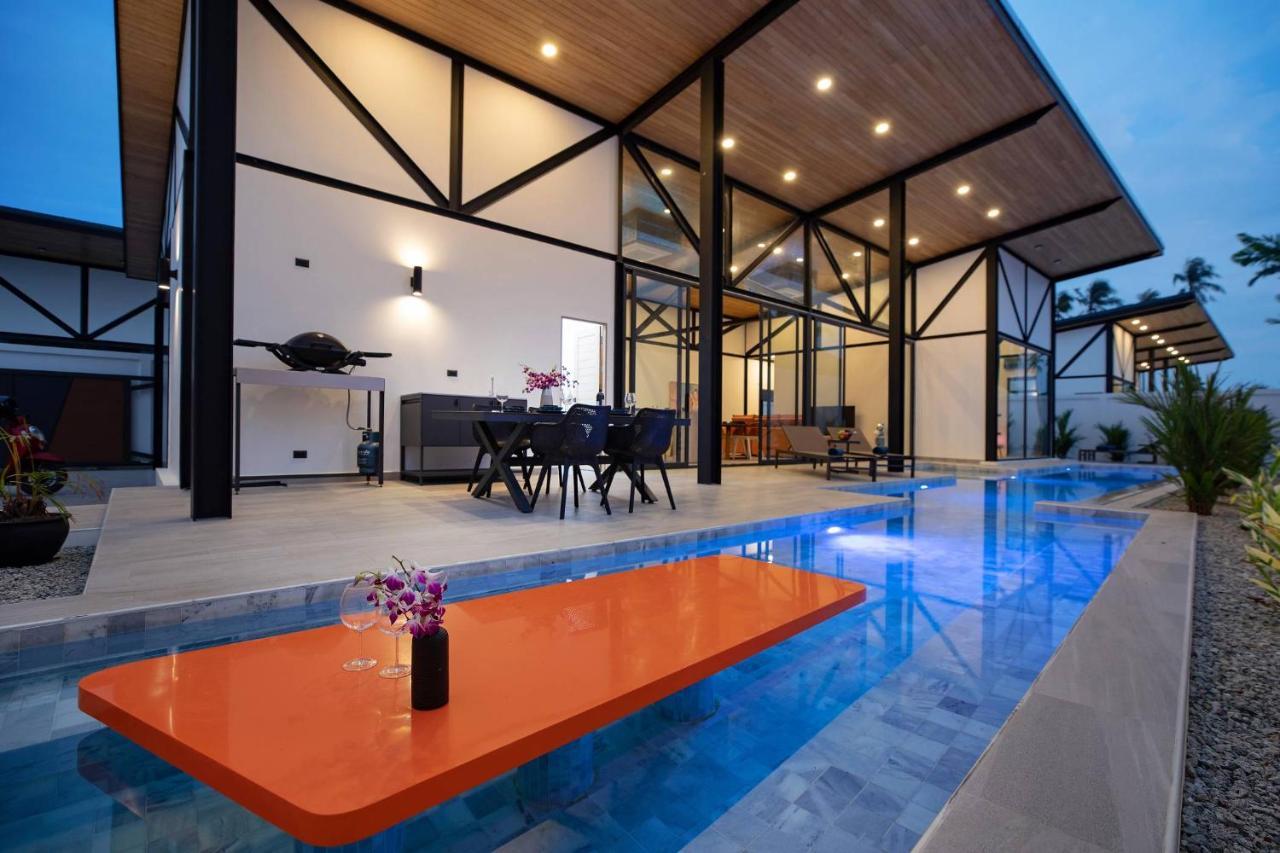 Trendy & New 19M Oxygen Pool Villa Sunset Garden 10 In Rawai Ban Saiyuan Exterior foto